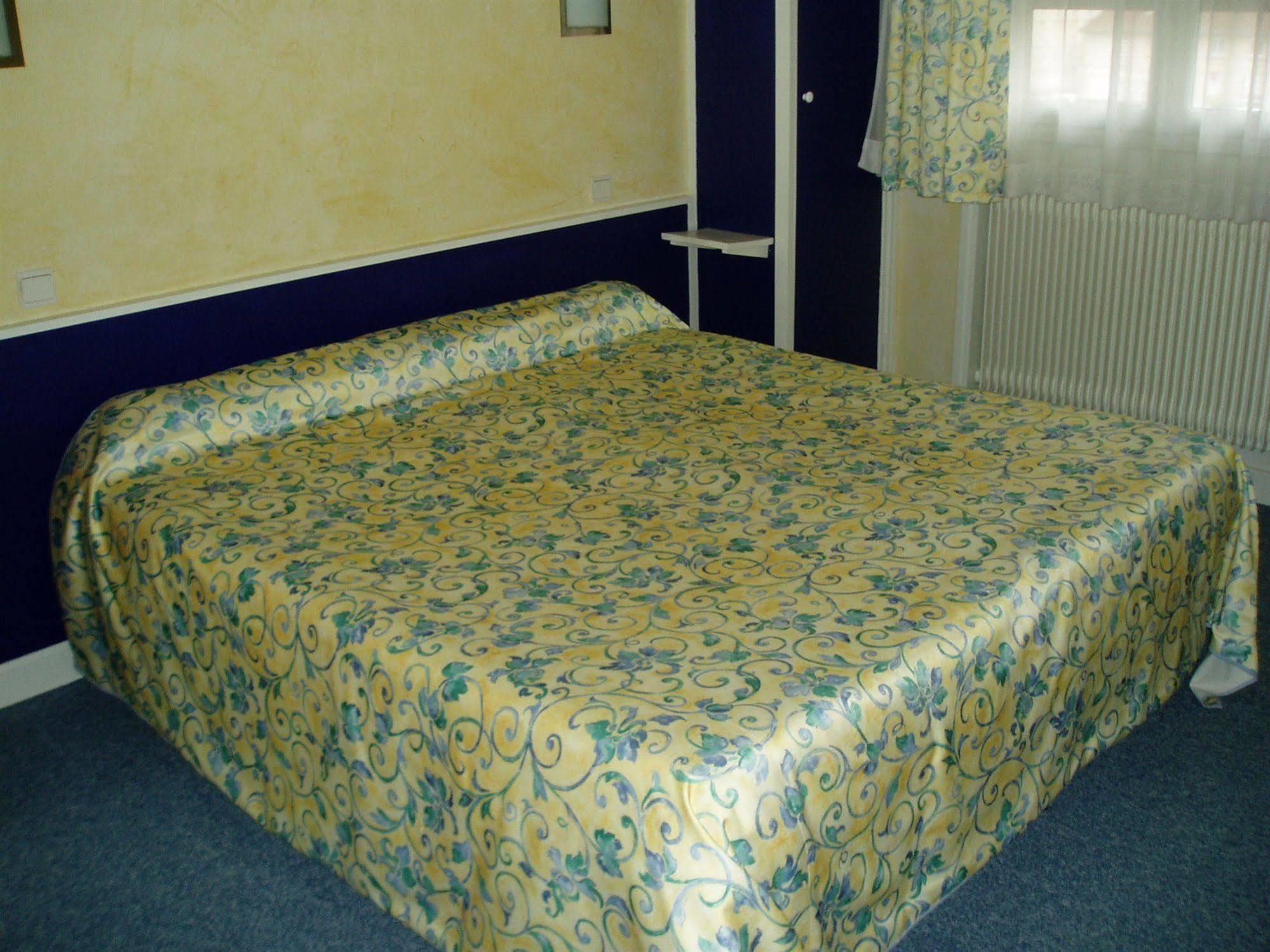 Hotel La Poste Vitry-le-François Exteriér fotografie